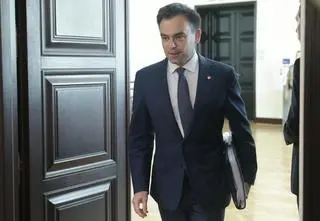 Domański znów pisze do PKW. Chodzi o pieniądze dla PiS