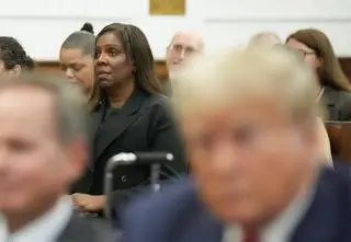Oskarżyła Trumpa, teraz sama została oskarżona. "Zemsta za wszelką cenę"