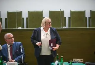 Manowska zawiadamia prokuraturę w sprawie adnotacji do uchwały wyborczej