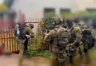 Kusili zarobkiem, potem zabierali paszporty i grozili