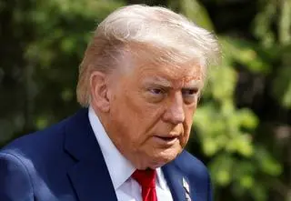 "Trump poważnie rozważa dołączenie do wojny"