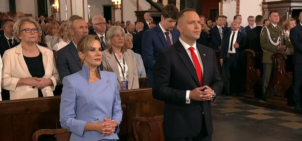 Pierwszy dzień prezydentury Karola Nawrockiego. Opinie i komentarze w TVN24