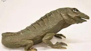 This is the first one of the two stolen lizard figurines. The other one is identical