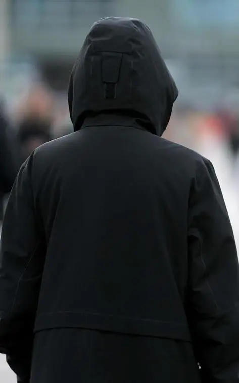 Przesypiał całe weekendy, w końcu poszedł do lekarza. Epidemia HIV narasta w Polsce