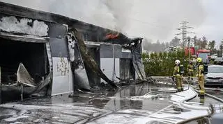 Pożar w warsztacie pojawił się około godziny 10