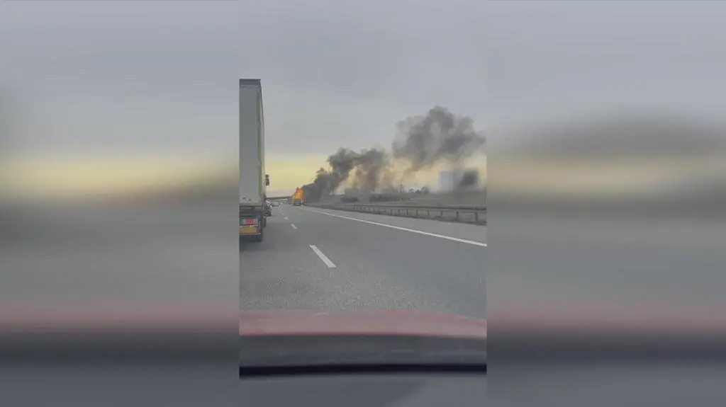Pożar samochodu na A2