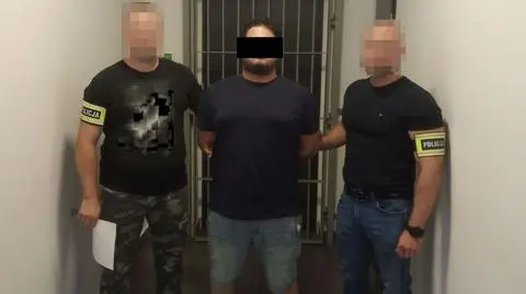 Przedstawił się jako hydraulik, po jego wizycie zniknęła biżuteria