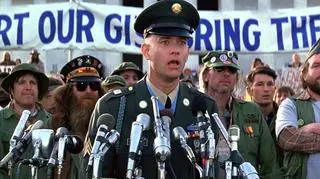 Tom Hanks w filmie "Forrest Gump"
