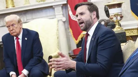 "Zakładali, że on pęknie i będzie pokaz siły". Zrobili Zełenskiemu "ścieżkę zdrowia"