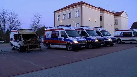 "Швидку", куплену для України, хтось спалив, за гроші від збору коштів купили ще три. Вони виїхали колоною до Харкова