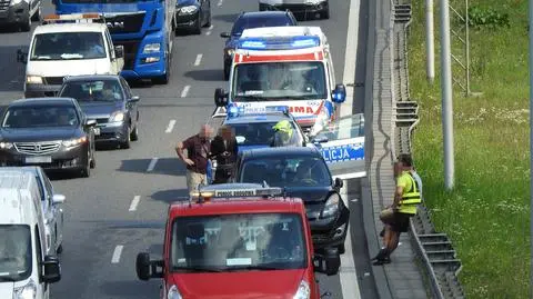 Korek na wylocie z Warszawy po stłuczce na Wisłostradzie 