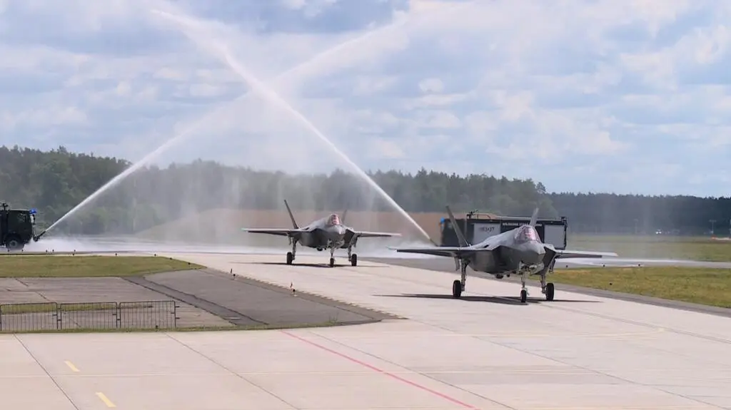 f-35 w łasku 
