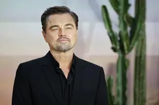 Leonardo DiCaprio na londyńskiej premierze filmu "Jedna bitwa po drugiej"