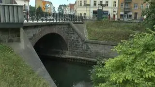 Most w Olsztynie. To z niego został zrzucony mężczyzna