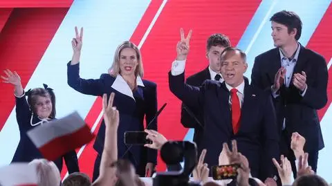 Wieczór wyborczy - Karol Nawrocki z rodziną