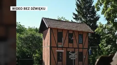 Slajdszoł ze stacją 