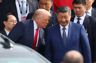 Donald Trump i Xi Jinping w Pusan