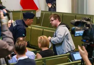 Zamieszanie w Sądzie Najwyższym. Wniosek krótko przed posiedzeniem