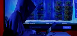 Tomek przegrał blisko 300 tysięcy, Daniel ponad 200, Urszula około 400 