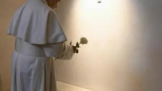 Papież Leon XIV modlił się przy grobie Franciszka w Bazylice Matki Bożej Większej.