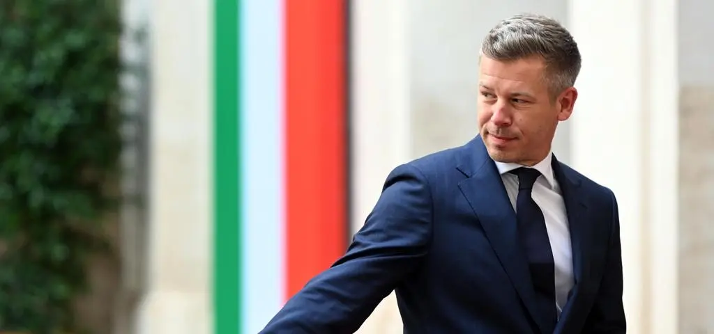 "To właśnie okazało się największym punktem jego przewagi". Jak Magyar wygrał wybory?
