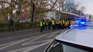 Zderzenie tramwajów i autobusu w alei "Solidarności"