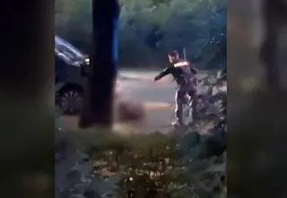 Ruszył na policjantów, został zastrzelony. "Narkotyk zombie" w organizmie, "toksyczne stężenie" 