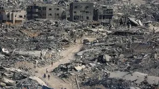 Życie wraca do miasta Gaza