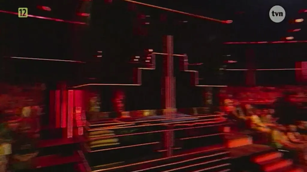 Kacper i Danuta w piosence Już taki jestem zimny drań