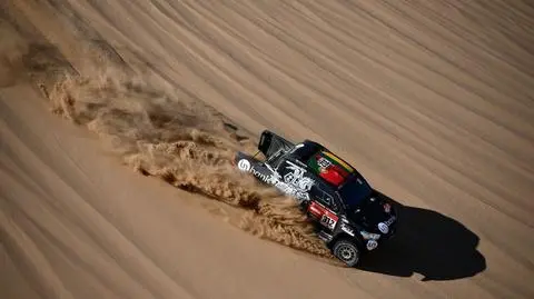 Spektakularny wypadek w Dakarze. "Dla nas to koniec"