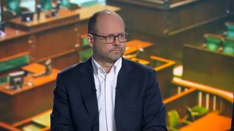 Przydacz o "chmarze dronów". "Część z nich leciała w kierunku Polski" 