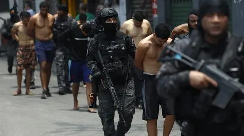 Policyjna akcja przeciwko gangom w Rio de Janeiro