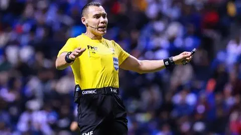 Poprosił Messiego o autograf. Sędzia ukarany