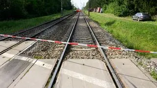 Na miejscu śmierć poniosły cztery osoby podróżujące samochodem