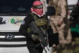 Bojownik grupy terrorystycznej Hamas