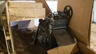 Służby zlikwidowały nielegalne wytwórnie wyrobów tytoniowych