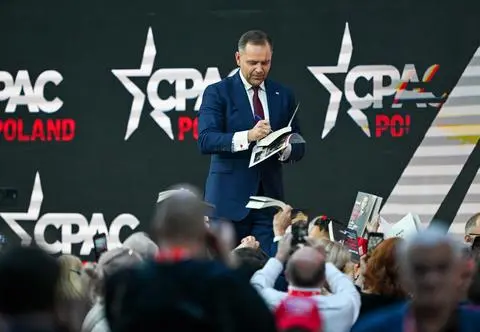 "Negatywna rekomendacja" dla Nawrockiego, NIK ujawnia, Sebastian M. z zarzutem