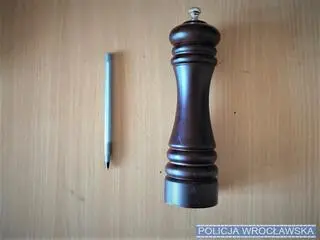 Zniszczył auto młynkiem do pieprzu