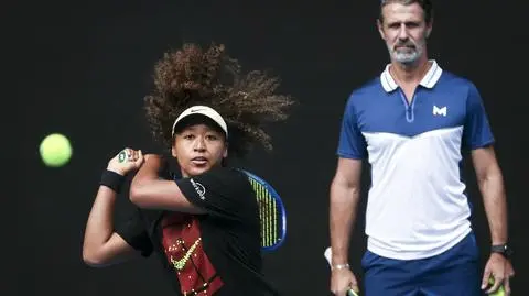 Nie przetrwali nawet roku. Osaka zwolniła legendarnego trenera