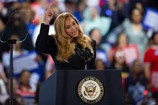 Beyonce na wiecu Kamali Harris 