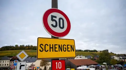 Koniec strefy Schengen? "Składanie do grobu jest przedwczesne"