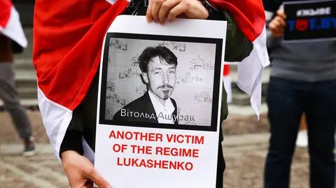 "Politycznych tu nie brakuje. Można ich rozpoznać z daleka, po żółtej łacie"