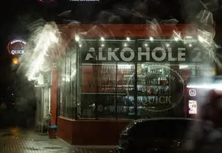 Nocna prohibicja. Trzaskowski o pilotażu w "wielu miastach". Tylko w których?
