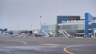 "Atak hybrydowy". Lotnisko w Wilnie nie działało ponad godzinę