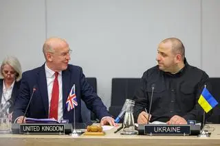 Ministrowie obrony Wielkiej Brytanii i Ukrainy, John Healey i Rustem Umierow