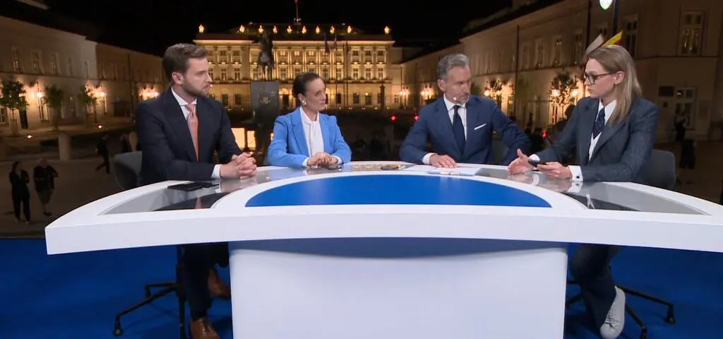 Nawrocki wygrywa w sondażu. W TVN24 specjalne wydanie "W kuluarach"