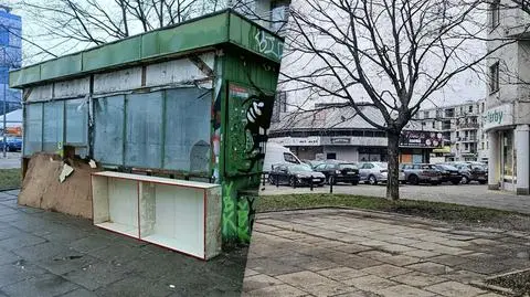 Drogowcy wyburzyli kiosk na Pradze Południe