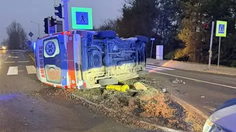 Karetka jechała na sygnałach