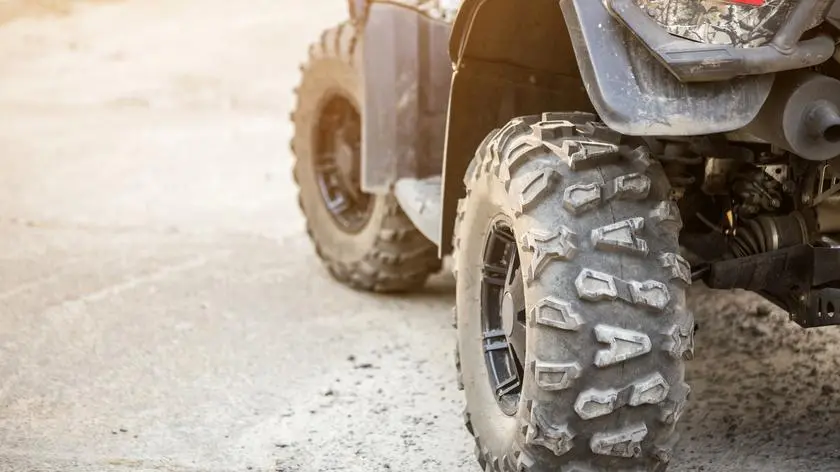 Quadem z remizy potrącił dwie osoby. Prokuratura kończy postępowanie