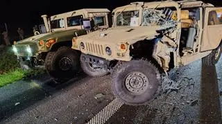 Wypadek na A2. Bus uderzył w pojazd wojsk amerykańskich, trzy osoby ranne